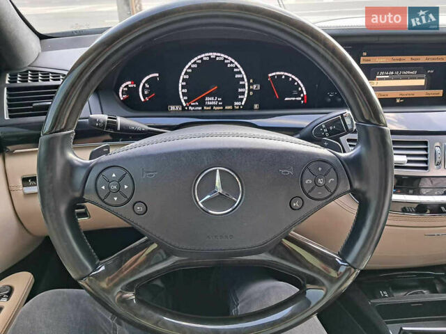 Черный Мерседес С Класс, объемом двигателя 5.5 л и пробегом 156 тыс. км за 22000 $, фото 44 на Automoto.ua