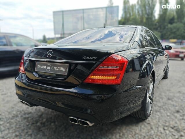 Черный Мерседес С Класс, объемом двигателя 5.5 л и пробегом 176 тыс. км за 15000 $, фото 7 на Automoto.ua