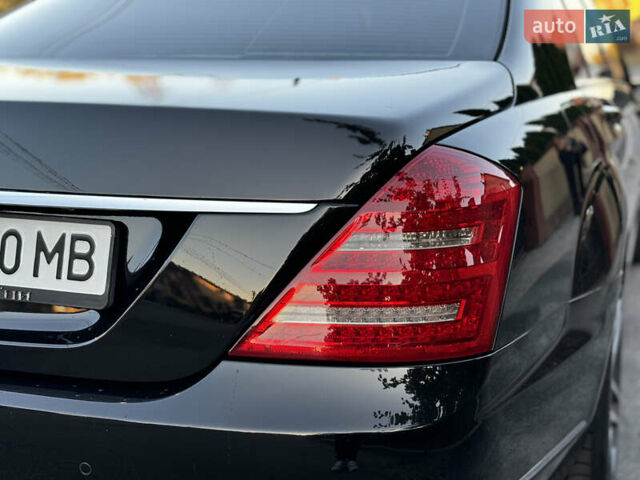 Черный Мерседес С Класс, объемом двигателя 3 л и пробегом 279 тыс. км за 18499 $, фото 27 на Automoto.ua