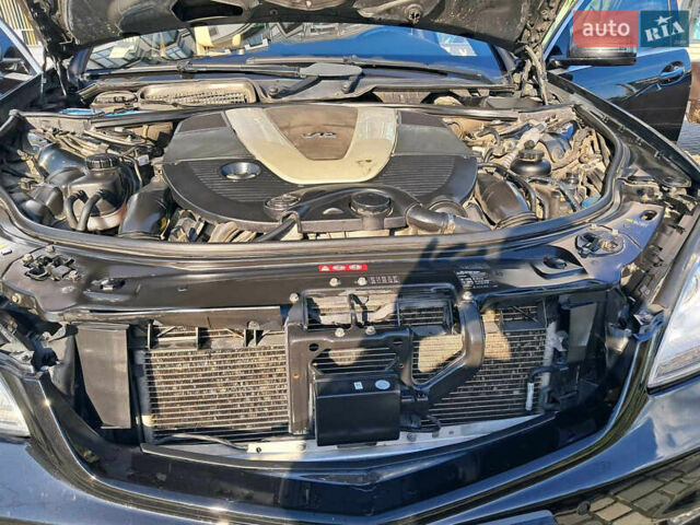 Черный Мерседес С Класс, объемом двигателя 5.5 л и пробегом 156 тыс. км за 22000 $, фото 27 на Automoto.ua