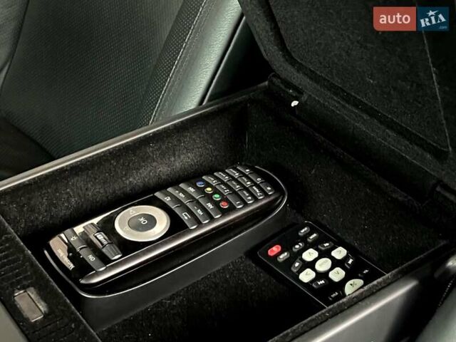 Черный Мерседес С Класс, объемом двигателя 5.5 л и пробегом 280 тыс. км за 22500 $, фото 72 на Automoto.ua