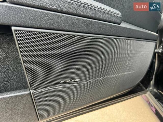 Черный Мерседес С Класс, объемом двигателя 5.46 л и пробегом 312 тыс. км за 19990 $, фото 14 на Automoto.ua