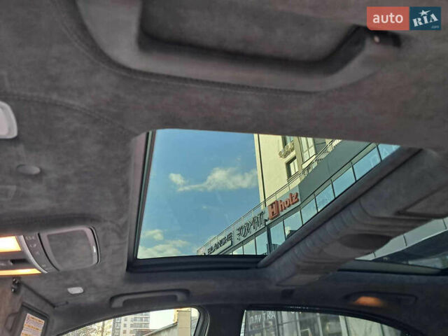 Черный Мерседес С Класс, объемом двигателя 5.5 л и пробегом 156 тыс. км за 22000 $, фото 43 на Automoto.ua