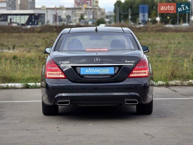 Чорний Мерседес С Клас, об'ємом двигуна 5.5 л та пробігом 212 тис. км за 14900 $, фото 6 на Automoto.ua