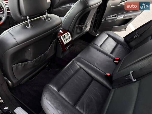 Чорний Мерседес С Клас, об'ємом двигуна 3 л та пробігом 211 тис. км за 23400 $, фото 57 на Automoto.ua