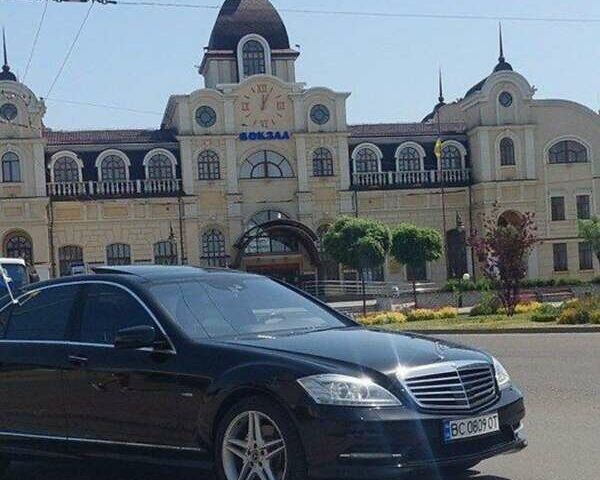 Чорний Мерседес С Клас, об'ємом двигуна 3 л та пробігом 315 тис. км за 18900 $, фото 1 на Automoto.ua