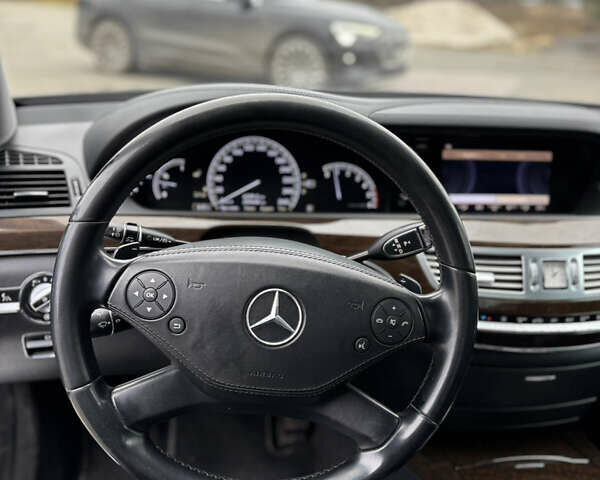 Черный Мерседес С Класс, объемом двигателя 3 л и пробегом 360 тыс. км за 17999 $, фото 15 на Automoto.ua