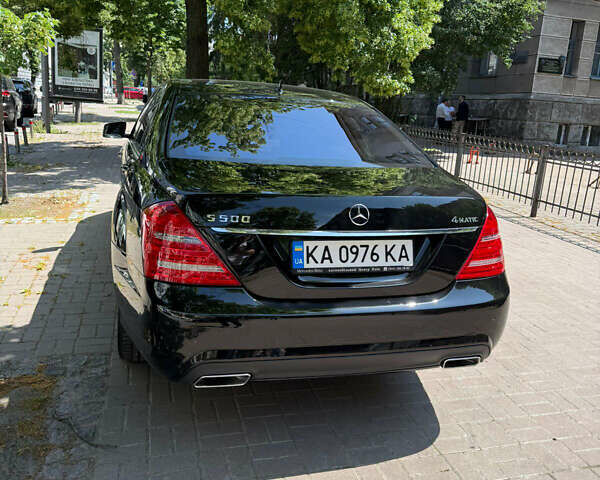 Черный Мерседес С Класс, объемом двигателя 4.7 л и пробегом 246 тыс. км за 19500 $, фото 5 на Automoto.ua