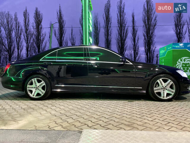 Черный Мерседес С Класс, объемом двигателя 5.5 л и пробегом 229 тыс. км за 16666 $, фото 64 на Automoto.ua