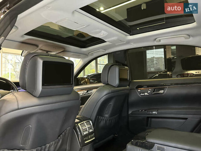 Черный Мерседес С Класс, объемом двигателя 4.7 л и пробегом 175 тыс. км за 24900 $, фото 45 на Automoto.ua