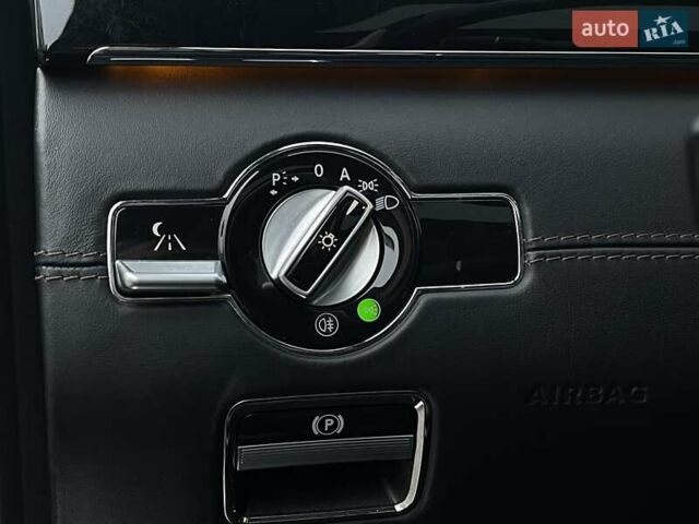 Чорний Мерседес С Клас, об'ємом двигуна 4.66 л та пробігом 227 тис. км за 16500 $, фото 30 на Automoto.ua