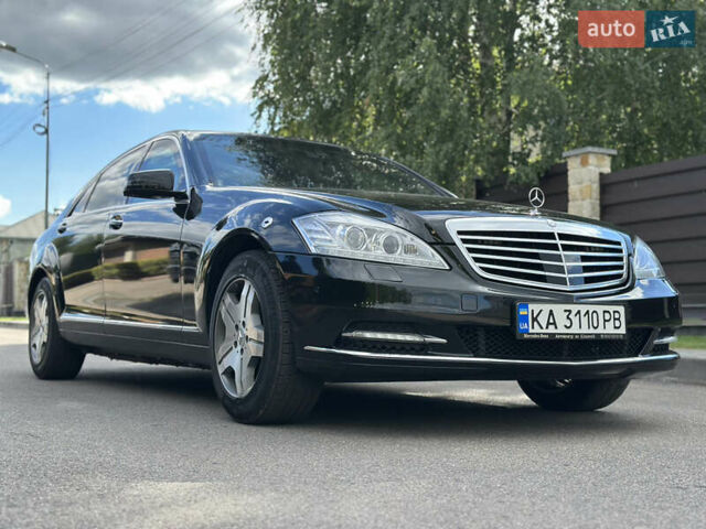 Черный Мерседес С Класс, объемом двигателя 4 л и пробегом 160 тыс. км за 60000 $, фото 8 на Automoto.ua