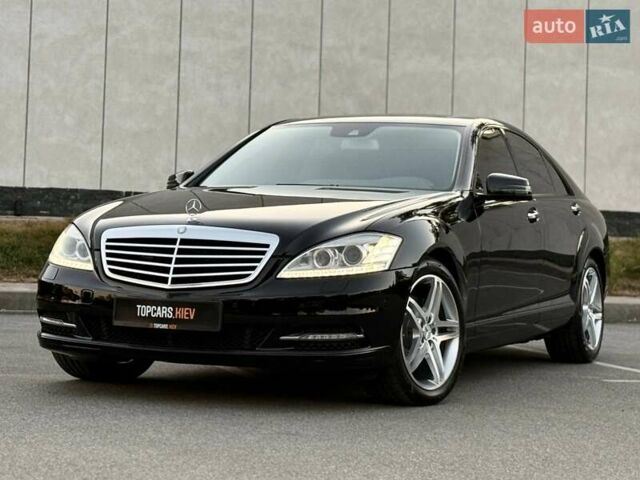 Чорний Мерседес С Клас, об'ємом двигуна 3 л та пробігом 211 тис. км за 23400 $, фото 3 на Automoto.ua