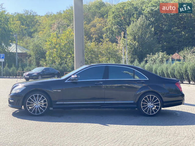 Черный Мерседес С Класс, объемом двигателя 4.66 л и пробегом 280 тыс. км за 18400 $, фото 5 на Automoto.ua