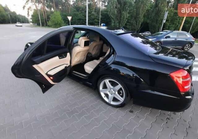 Чорний Мерседес С Клас, об'ємом двигуна 5.46 л та пробігом 162 тис. км за 21000 $, фото 5 на Automoto.ua