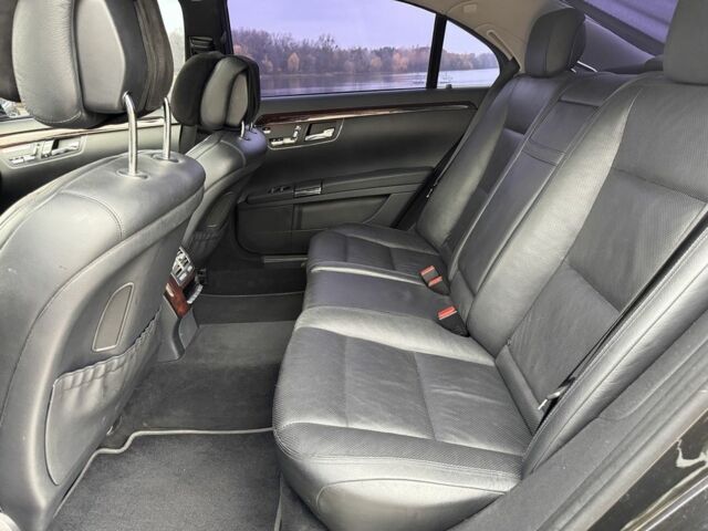 Черный Мерседес С Класс, объемом двигателя 4.7 л и пробегом 158 тыс. км за 12500 $, фото 19 на Automoto.ua