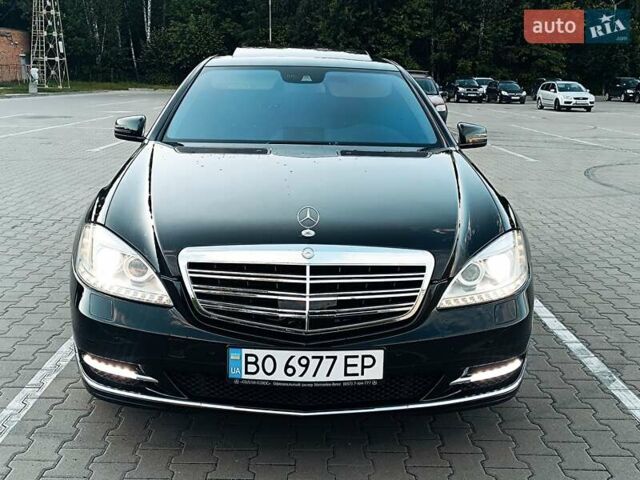 Черный Мерседес С Класс, объемом двигателя 4.7 л и пробегом 288 тыс. км за 12800 $, фото 11 на Automoto.ua