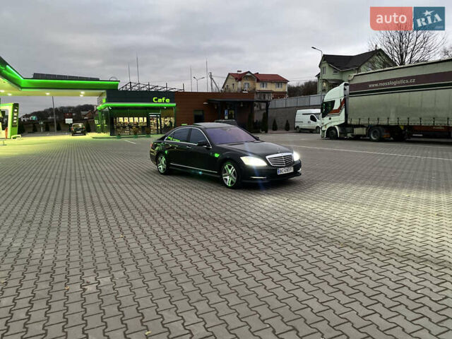 Черный Мерседес С Класс, объемом двигателя 5.5 л и пробегом 229 тыс. км за 16666 $, фото 50 на Automoto.ua