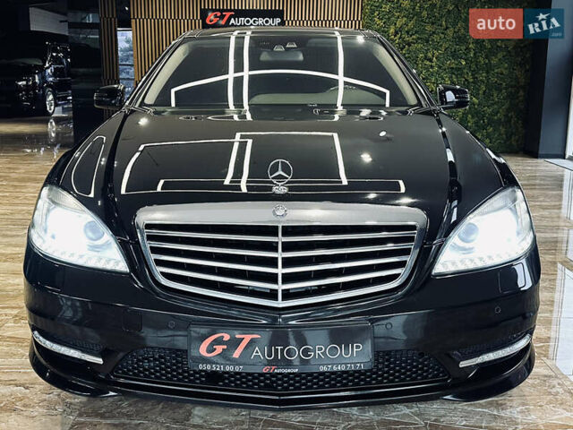 Черный Мерседес С Класс, объемом двигателя 4.7 л и пробегом 175 тыс. км за 24900 $, фото 2 на Automoto.ua