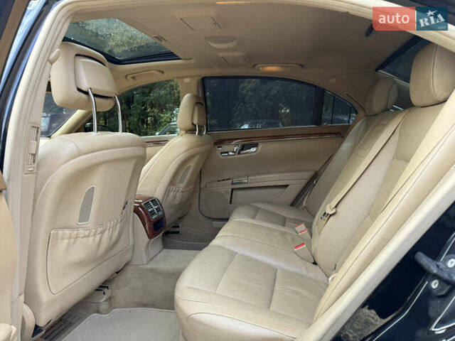 Чорний Мерседес С Клас, об'ємом двигуна 3 л та пробігом 337 тис. км за 19900 $, фото 34 на Automoto.ua