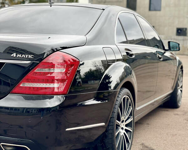 Мерседес С Клас 2011 у Києві на Automoto.ua Чорний Мерседес С Клас, об'ємом двигуна 4.66 л та пробігом 290 тис. км за 11995 $, фото 9 на Automoto.ua