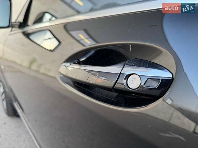 Черный Мерседес С Класс, объемом двигателя 4.66 л и пробегом 240 тыс. км за 13700 $, фото 39 на Automoto.ua