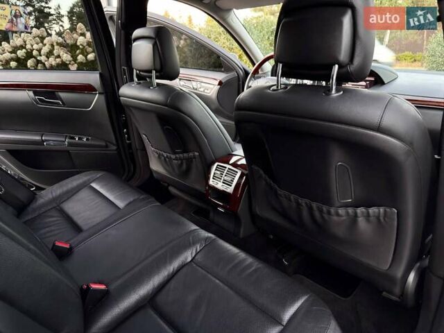 Чорний Мерседес С Клас, об'ємом двигуна 3 л та пробігом 211 тис. км за 23400 $, фото 62 на Automoto.ua