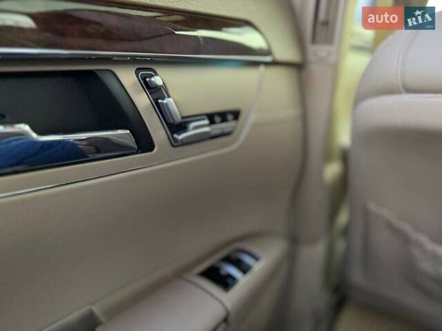 Черный Мерседес С Класс, объемом двигателя 4.66 л и пробегом 240 тыс. км за 13700 $, фото 36 на Automoto.ua