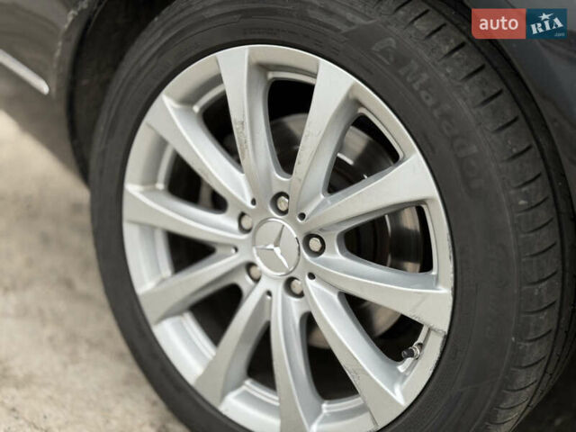 Черный Мерседес С Класс, объемом двигателя 4.66 л и пробегом 158 тыс. км за 12500 $, фото 10 на Automoto.ua