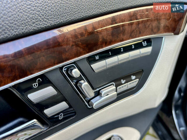 Черный Мерседес С Класс, объемом двигателя 3 л и пробегом 255 тыс. км за 24500 $, фото 12 на Automoto.ua