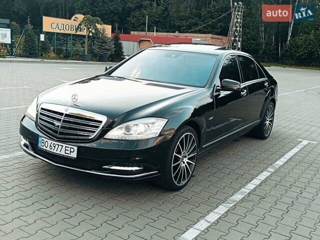 Черный Мерседес С Класс, объемом двигателя 4.7 л и пробегом 288 тыс. км за 12800 $, фото 9 на Automoto.ua