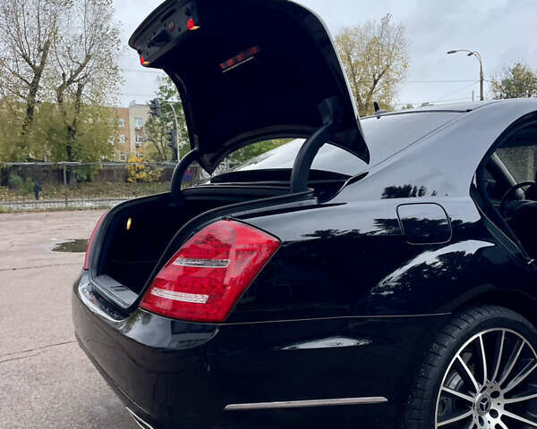 Мерседес С Клас 2011 у Києві на Automoto.ua Чорний Мерседес С Клас, об'ємом двигуна 4.66 л та пробігом 290 тис. км за 11995 $, фото 57 на Automoto.ua