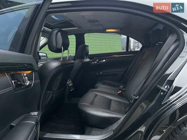 Чорний Мерседес С Клас, об'ємом двигуна 4.66 л та пробігом 227 тис. км за 16500 $, фото 42 на Automoto.ua