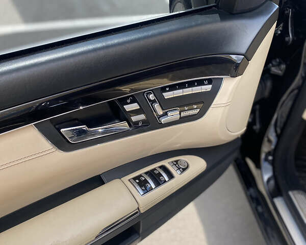 Черный Мерседес С Класс, объемом двигателя 5.46 л и пробегом 345 тыс. км за 16300 $, фото 16 на Automoto.ua