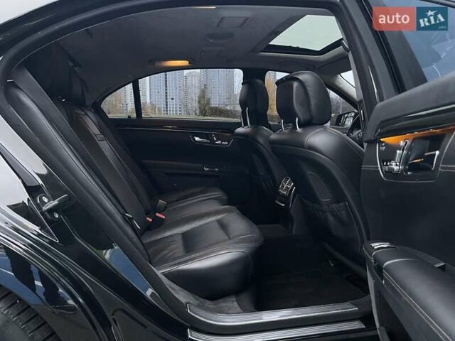 Чорний Мерседес С Клас, об'ємом двигуна 4.66 л та пробігом 227 тис. км за 16500 $, фото 39 на Automoto.ua