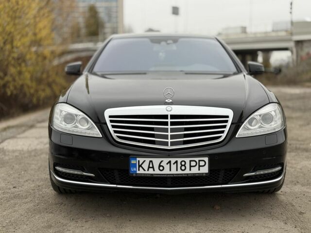 Черный Мерседес С Класс, объемом двигателя 4.7 л и пробегом 158 тыс. км за 12500 $, фото 13 на Automoto.ua