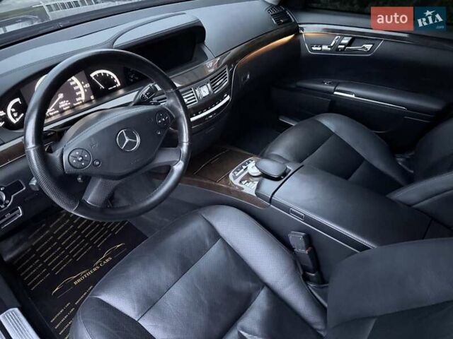 Черный Мерседес С Класс, объемом двигателя 3 л и пробегом 279 тыс. км за 17700 $, фото 11 на Automoto.ua