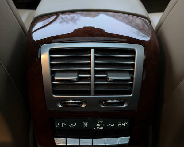 Черный Мерседес С Класс, объемом двигателя 4.66 л и пробегом 134 тыс. км за 17900 $, фото 36 на Automoto.ua