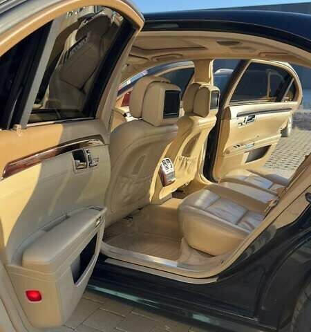 Черный Мерседес С Класс, объемом двигателя 5.46 л и пробегом 241 тыс. км за 16500 $, фото 20 на Automoto.ua