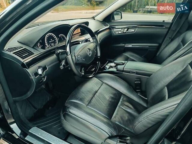 Черный Мерседес С Класс, объемом двигателя 4.7 л и пробегом 288 тыс. км за 12800 $, фото 43 на Automoto.ua