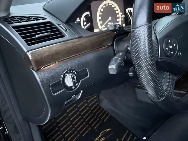 Черный Мерседес С Класс, объемом двигателя 3 л и пробегом 279 тыс. км за 17700 $, фото 10 на Automoto.ua