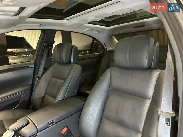 Черный Мерседес С Класс, объемом двигателя 4.7 л и пробегом 175 тыс. км за 24900 $, фото 26 на Automoto.ua