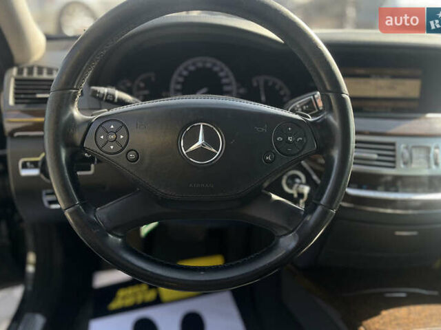 Черный Мерседес С Класс, объемом двигателя 3 л и пробегом 455 тыс. км за 15999 $, фото 15 на Automoto.ua