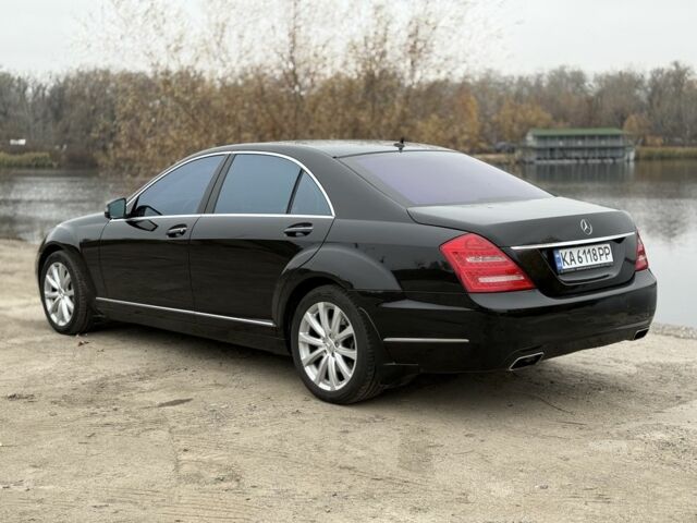 Черный Мерседес С Класс, объемом двигателя 4.7 л и пробегом 158 тыс. км за 12500 $, фото 4 на Automoto.ua
