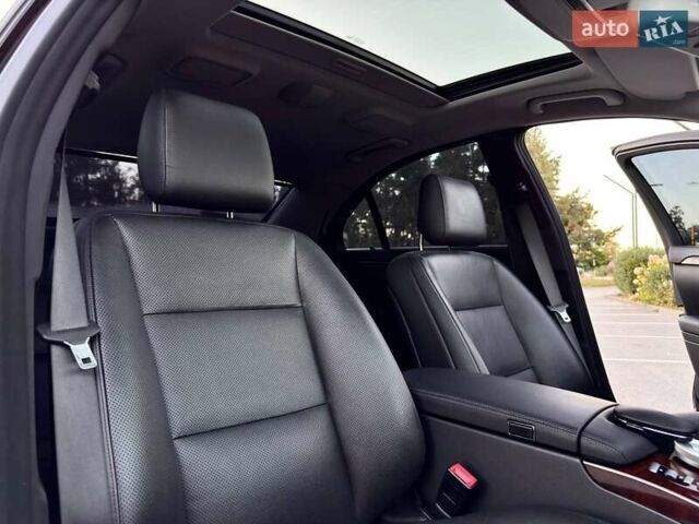 Чорний Мерседес С Клас, об'ємом двигуна 3 л та пробігом 211 тис. км за 23400 $, фото 53 на Automoto.ua