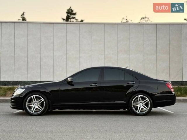 Чорний Мерседес С Клас, об'ємом двигуна 3 л та пробігом 211 тис. км за 23400 $, фото 5 на Automoto.ua