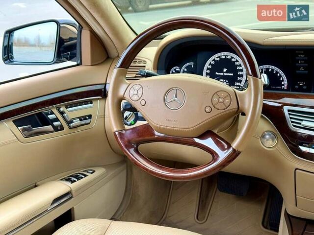 Черный Мерседес С Класс, объемом двигателя 4.7 л и пробегом 201 тыс. км за 12900 $, фото 35 на Automoto.ua