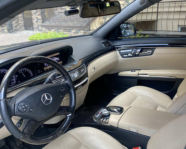 Черный Мерседес С Класс, объемом двигателя 5.46 л и пробегом 345 тыс. км за 16300 $, фото 20 на Automoto.ua