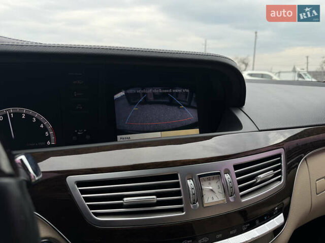 Чорний Мерседес С Клас, об'ємом двигуна 3 л та пробігом 260 тис. км за 18500 $, фото 43 на Automoto.ua