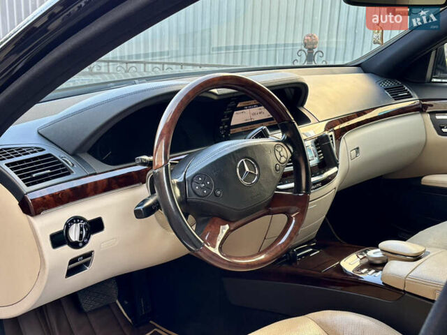 Черный Мерседес С Класс, объемом двигателя 3 л и пробегом 255 тыс. км за 24500 $, фото 13 на Automoto.ua